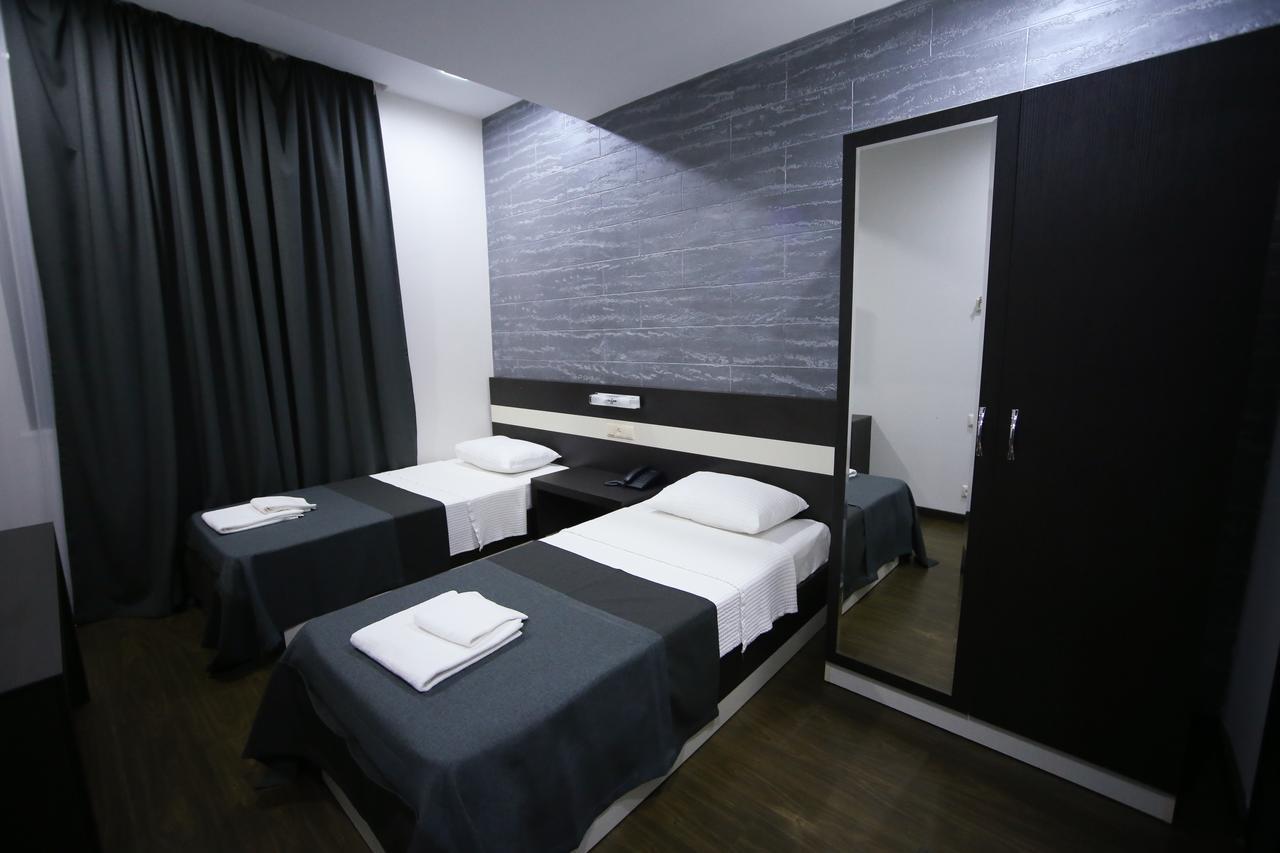 West Tower Hotel Kutaisi Exterior photo