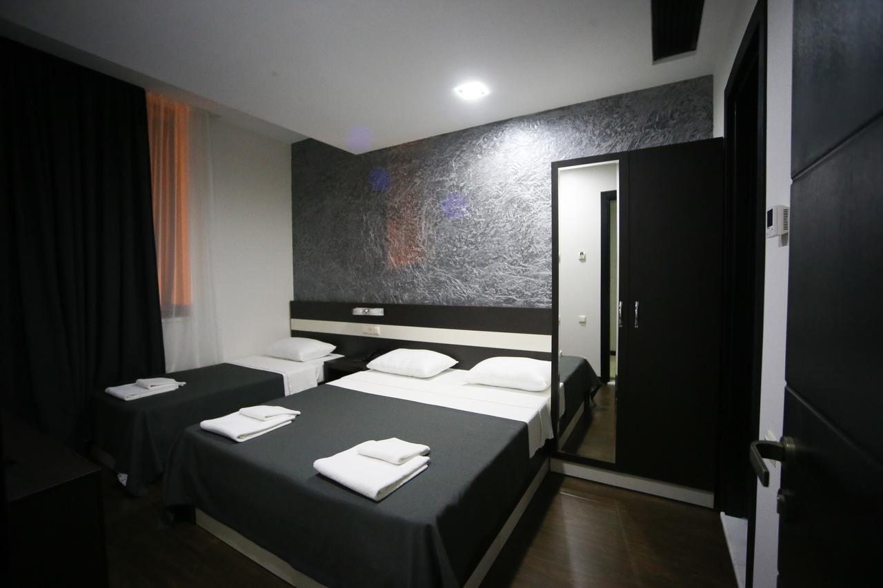 West Tower Hotel Kutaisi Exterior photo